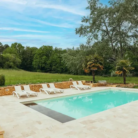 Maison Du Noyer, Parc De La Fage Hébergement de vacances